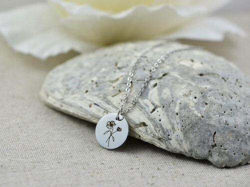Engraved Flower Round Necklace