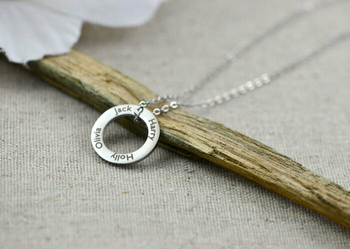 Personalised Circle Family Necklace, Gold Children Name Engraved Ring Custom Necklace, Round Necklace, Customised Bridesmaids Gift Jewellery
