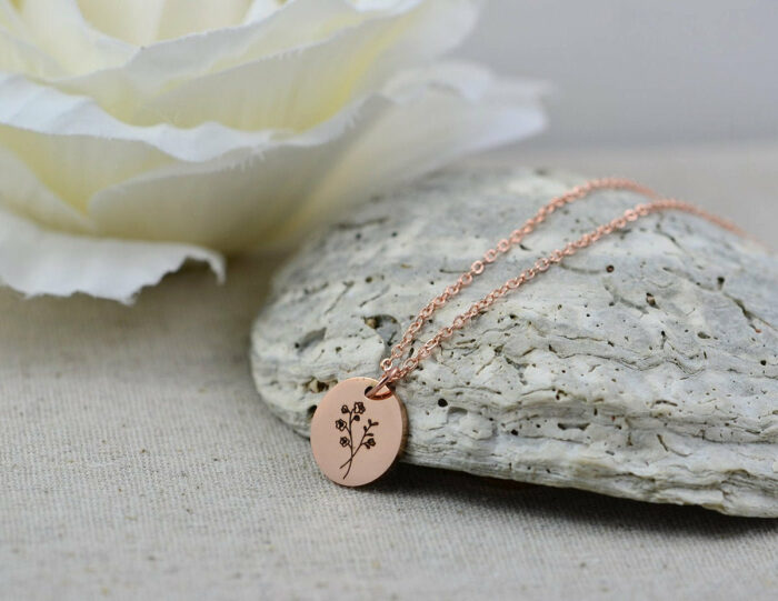 Stainless Steel Gold Flower Necklace, Personalised Name Botanical Necklace, Birthday Gift Necklace Minimalist Dainty Family Engraved Jewelry