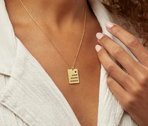 Rectangle multi rows personalised necklace with engraved names